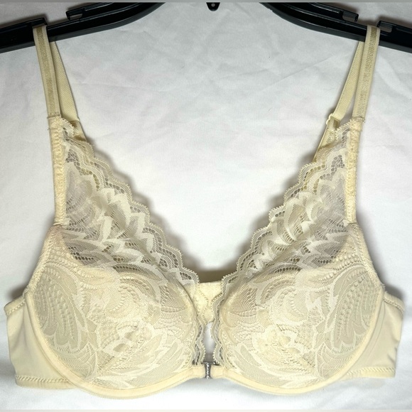 Adore Me Lily Push Up Plunge Size 34B - Picture 2 of 6
